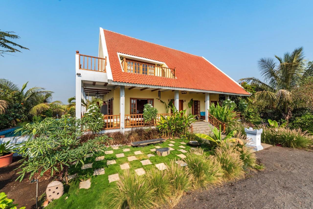 Saffronstays Happy Fields, Pune - Luxury Farmstay With Farm To Table Food Exterior photo